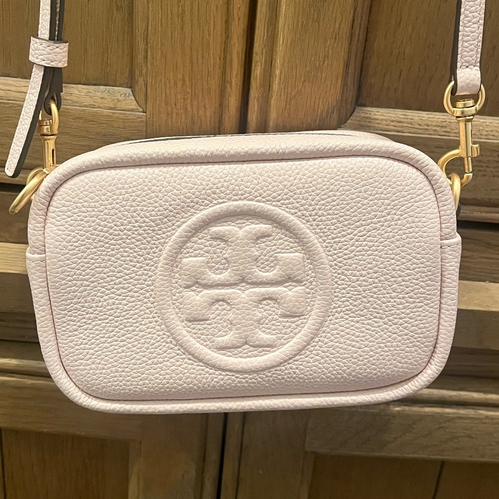 Tory Burch PERRY BOMBE mini shoulder bag, SHELL PINK in PERFECT Condition.